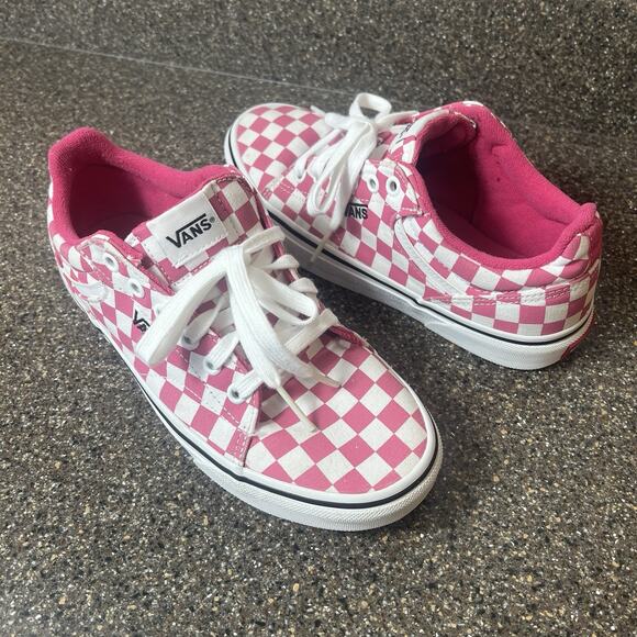 Vans Shoes - VANS OFF The Wall Pink Check Canvas Skate Shoe Womens Sz 8.5 Lace Up Low Sneaker